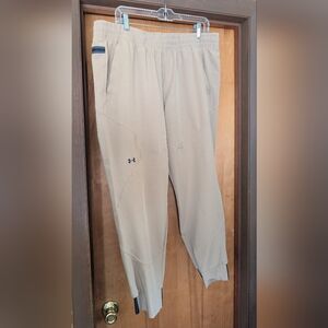 Under Armour Womens Beige Tech Joggers